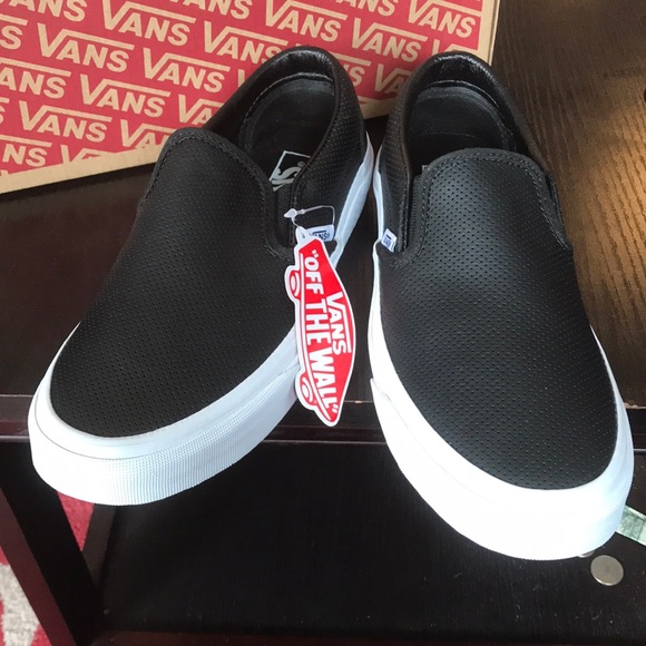 slip ons vans black